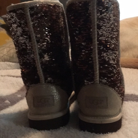 Ugg boots - Picture 2 of 3